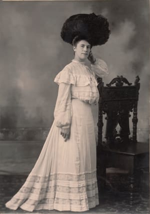 The Children and Grandchildren of Orel Pinsonneault and Marie LeBlanc